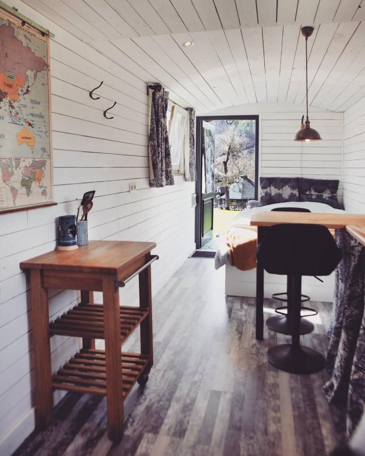 더뷔 La Roulotte De L'Atelier 아파트 외부 사진
